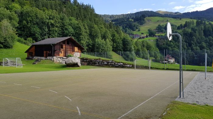 Sportplatz 2.JPG
